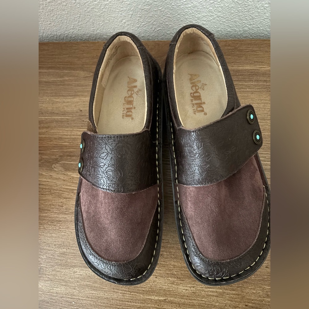 Alegria Womens Brown Shoes. Size 8. Worn once. $48 - Picture 2 of 4